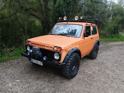 Usado Lada niva 80 CV (58 kW) 1998 Naranja SUV