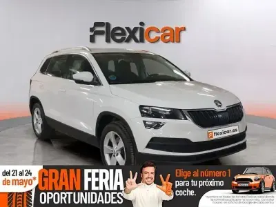 Usado Skoda Karoq Ambition 150 HP (110 kW) 2021 Branco SUV