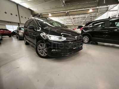 Usado VW Touran Edition 122 CV (89 kW) 2021 Negro Monovolumen
