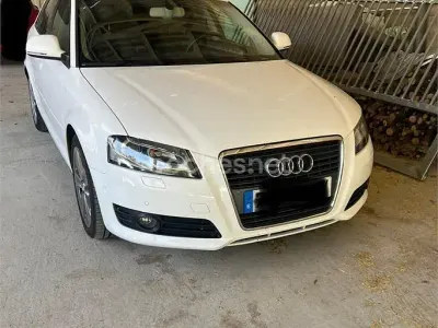 Usado Audi A3 Sportback Ambiente 140 CV (102 kW) 2009 Blanco Utilitario