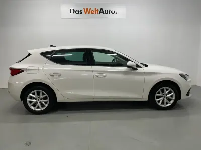 Begagnad Seat Leon Style 110 HK (80 kW) 2024 Vit
