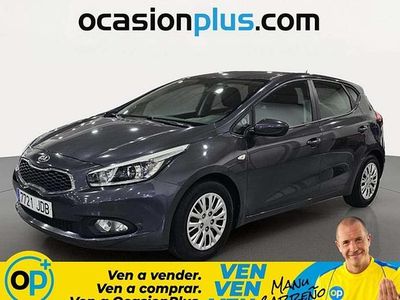 Używany Kia Ceed 90 KM (66 kW) 2015 Szary Hatchback