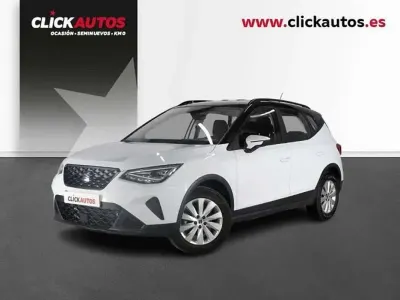 Używany Seat Arona Style 111 KM (81 kW) 2022 Biały SUV