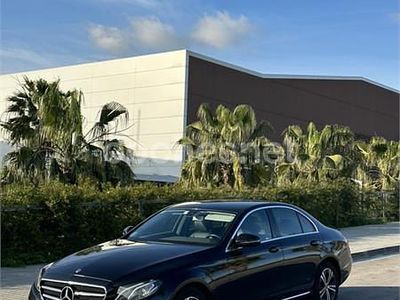 Usado Mercedes E220 194 CV (142 kW) 2018 Negro Berlina