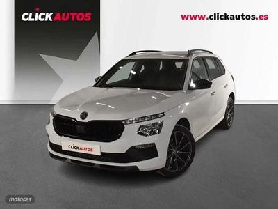Blanco Usado 2025 Skoda Kamiq Sport SUV | 25.900 € (Un poco caro)