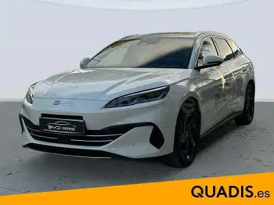 Usado BYD Seal Comfort 212 CV (155 kW) 2025 Blanco Familiar