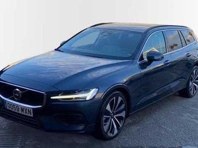 Usado Volvo V60 Core 197 CV (144 kW) 2024 Azul Familiar