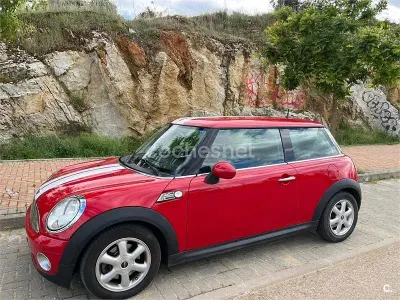 Usado Mini ONE 95 CV (69 kW) 2009 Rojo Utilitario