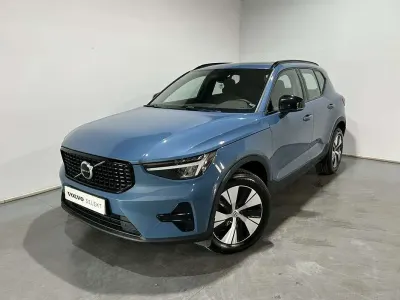 Usado Volvo XC40 Plus 2023 Azul SUV