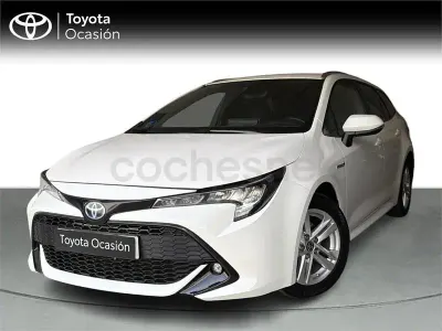 Usado Toyota Corolla Active 122 CV (89 kW) 2020 Blanco Familiar