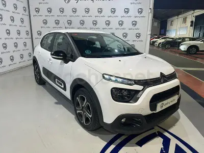 Usado Citroën C3 Shine 102 CV (75 kW) 2021 Blanco Utilitario