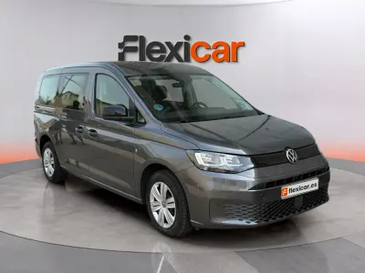 Usado VW Caddy Maxi 122 CV (89 kW) 2024 Azul Monovolumen
