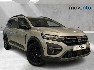 Usado Dacia Jogger Extreme 110 CV (80 kW) 2022 Gris Monovolumen
