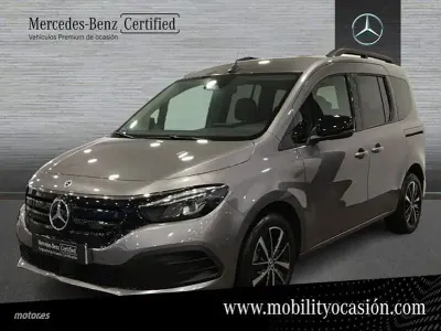 Usado Mercedes EQT200 89 kW (122 CV) 2025 Gris Monovolumen