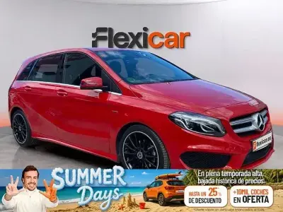 Usado Mercedes B200 136 CV (100 kW) 2019 Rojo Utilitario