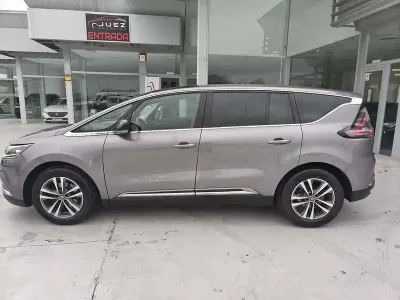 Usado Renault Espace Zen 160 CV (117 kW) 2018 Gris / plata Monovolumen