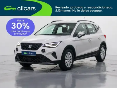 Usado Seat Arona Style 110 CV (80 kW) 2021 Blanco SUV