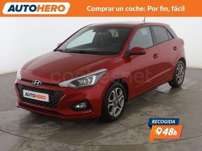 Usado Hyundai i20 101 CV (74 kW) 2018 Rojo Berlina