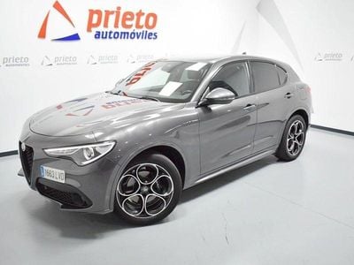 Usado Alfa Romeo Stelvio Veloce 210 CV (154 kW) 2022 Gris / plata SUV