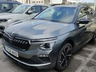 Usado Skoda Kamiq Monte Carlo 150 CV (110 kW) 2024 Gris/plata SUV