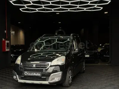 Usado Peugeot Partner Tepee Style 100 CV (73 kW) 2015 Negro Monovolumen