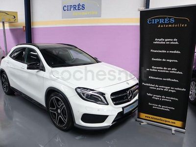 Usado Mercedes GLA220 AMG line 170 CV (125 kW) 2014 Blanco SUV