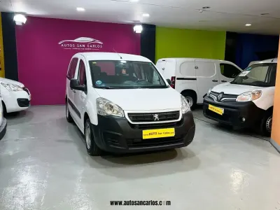 Käytetty Peugeot Partner Tepee Access 75 HP (55 kW) 2018 Valkoinen Tila-auto