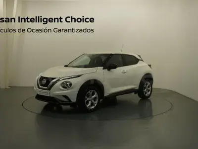Usado Nissan Juke Acenta 114 CV (83 kW) 2022 Amarillo SUV