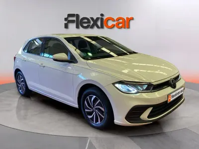 Usado VW Polo Life 95 CV (69 kW) 2023 Blanco Utilitario