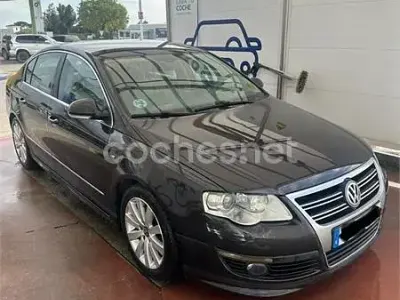 Usado VW Passat R-line 140 CV (102 kW) 2010 Negro Berlina
