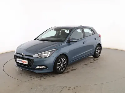 Usado Hyundai i20 100 CV (73 kW) 2018 Azul Berlina