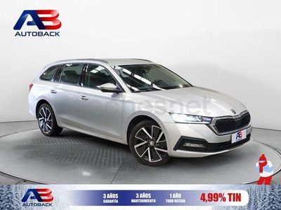 Usado Skoda Octavia 204 CV (150 kW) 2021 Gris / plata Familiar