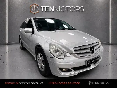 Usado Mercedes R320 224 CV (164 kW) 2008 Gris / plata Familiar