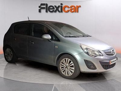 Usado Opel Corsa Color Edition 120 CV (88 kW) 2014 Gris Utilitario