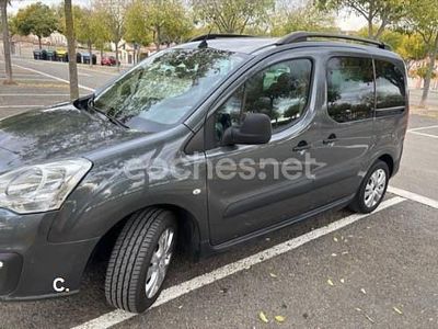 Usado Citroën Berlingo Feel 110 CV (80 kW) 2018 Gris / plata Monovolumen