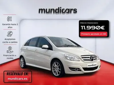 Usado Mercedes A180 109 CV (80 kW) 2011 Blanco Utilitario
