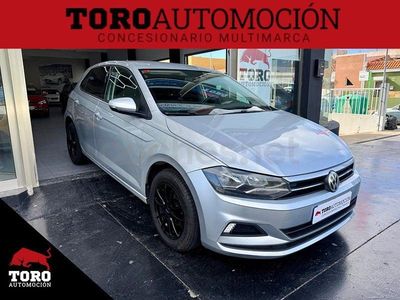 Usado VW Polo Sportline 95 CV (69 kW) 2019 Gris / plata Utilitario