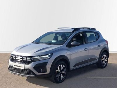 Gris Usado 2023 Dacia Sandero Expression Berlina | 15.550 €