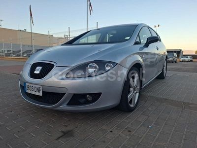 Gris / plata Usado 2005 Seat Leon Reference Berlina | 4599 € (Precio justo)