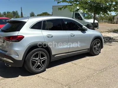 Usado Mercedes GLA200 150 CV (110 kW) 2020 Gris / plata SUV