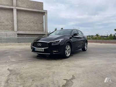 Infiniti Q30