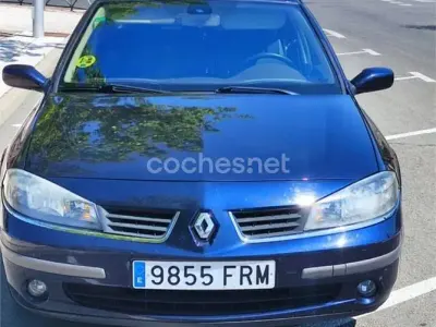 Usado Renault Laguna III Expression 110 CV (80 kW) 2007 Azul Berlina