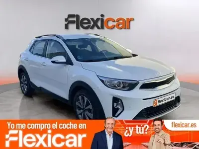 Usado Kia Stonic 84 CV (61 kW) 2022 Blanco SUV