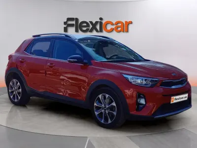 Usado Kia Stonic 136 CV (100 kW) 2018 Rojo SUV