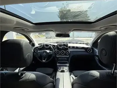 Usado Mercedes C350e 279 CV (205 kW) 2017 Negro Berlina