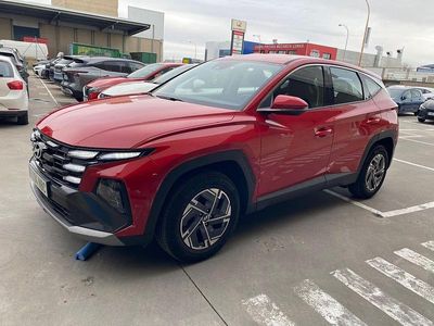 Rojo Usado 2025 Hyundai Tucson SUV | 25.390 € (Precio justo)