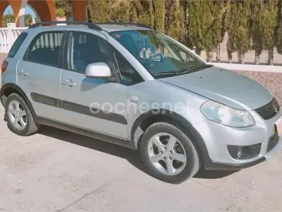 Usado Suzuki SX4 GL 120 CV (88 kW) 2007 Gris / plata SUV