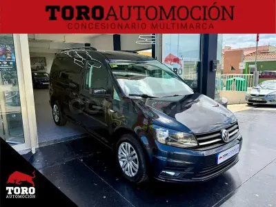 Käytetty VW Caddy Beach 102 HP (75 kW) 2018 Musta Tila-auto