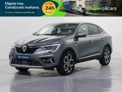 Begagnad Renault Arkana Zen 145 HK (106 kW) 2022 Grå SUV