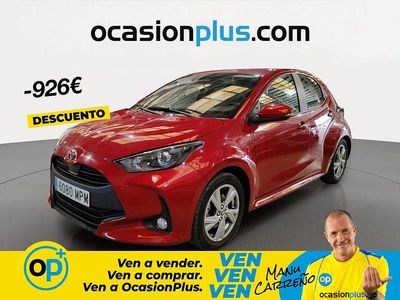 Usado Toyota Yaris Hybrid Active 116 CV (85 kW) 2024 Rojo Berlina